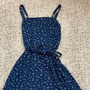 Hollister ruffled dress